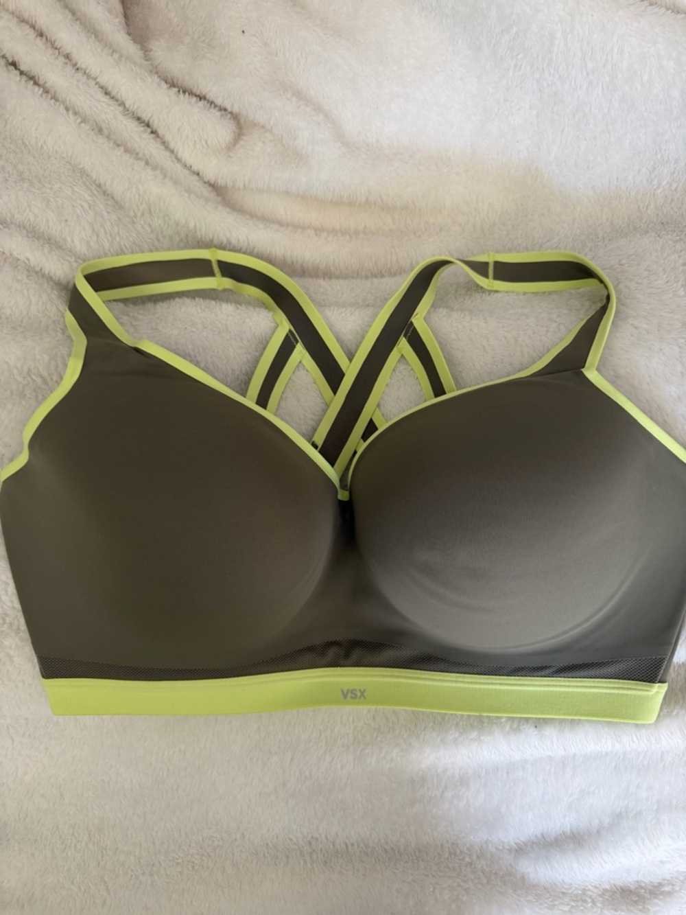 Victoria's Secret VSX Sport Bra Strappy VSX 38DDD Incredible Plunge Olive Green